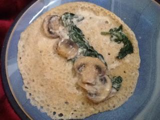 mushroom and spinach crepe
